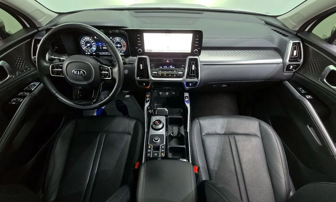Kia Sorento — фото 7