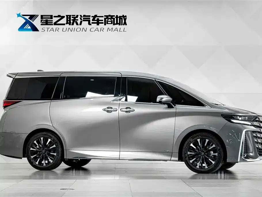 Toyota Vellfire — фото 5