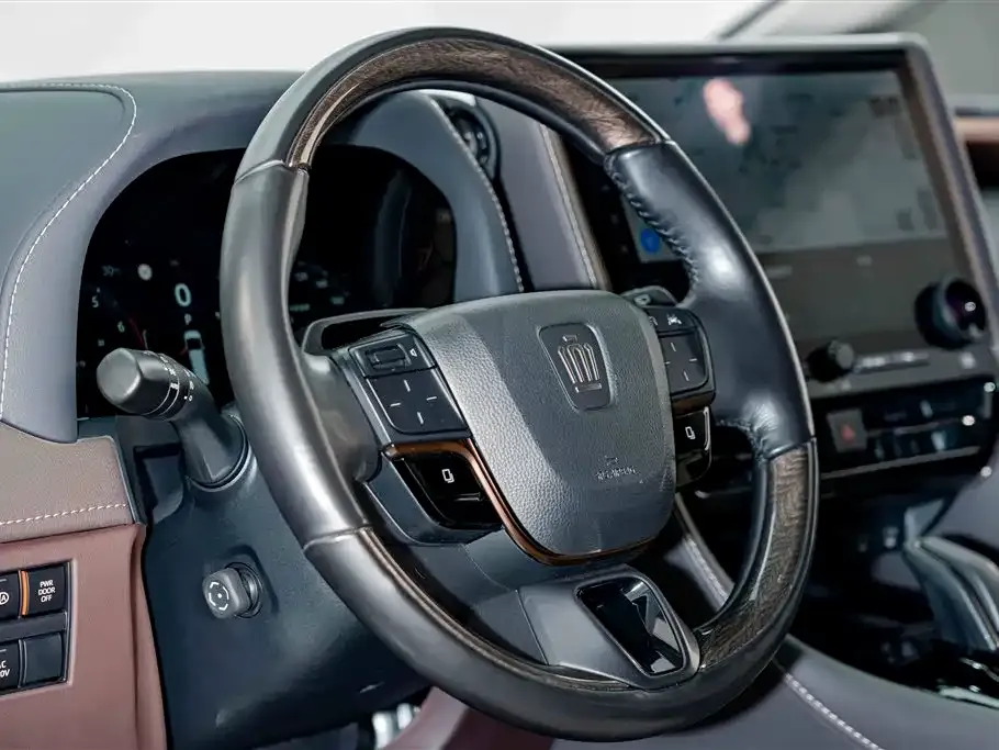 Toyota Vellfire — фото 7