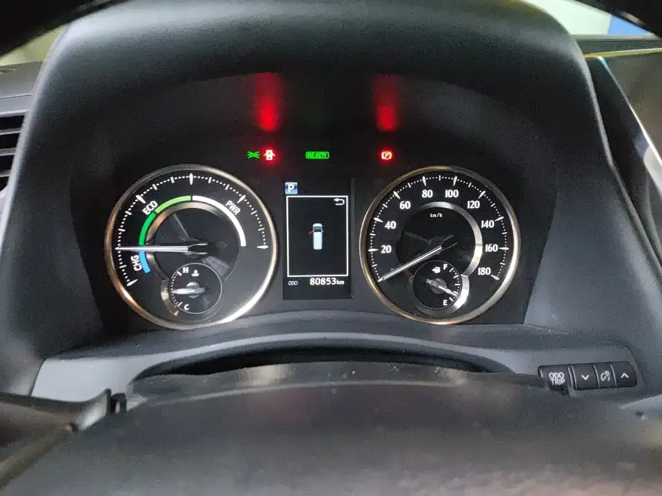 Toyota Alphard — фото 6