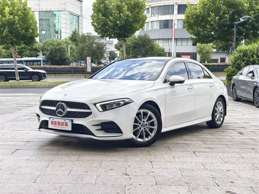 Mercedes-Benz A-Class — фото 1