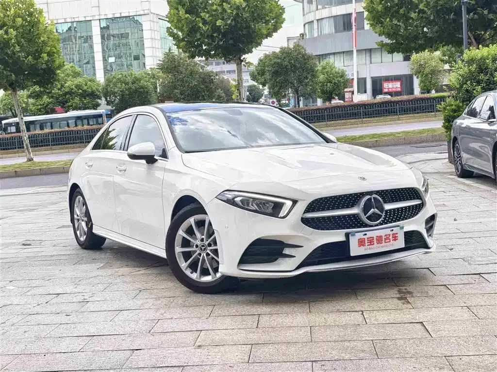 Mercedes-Benz A-Class — фото 7