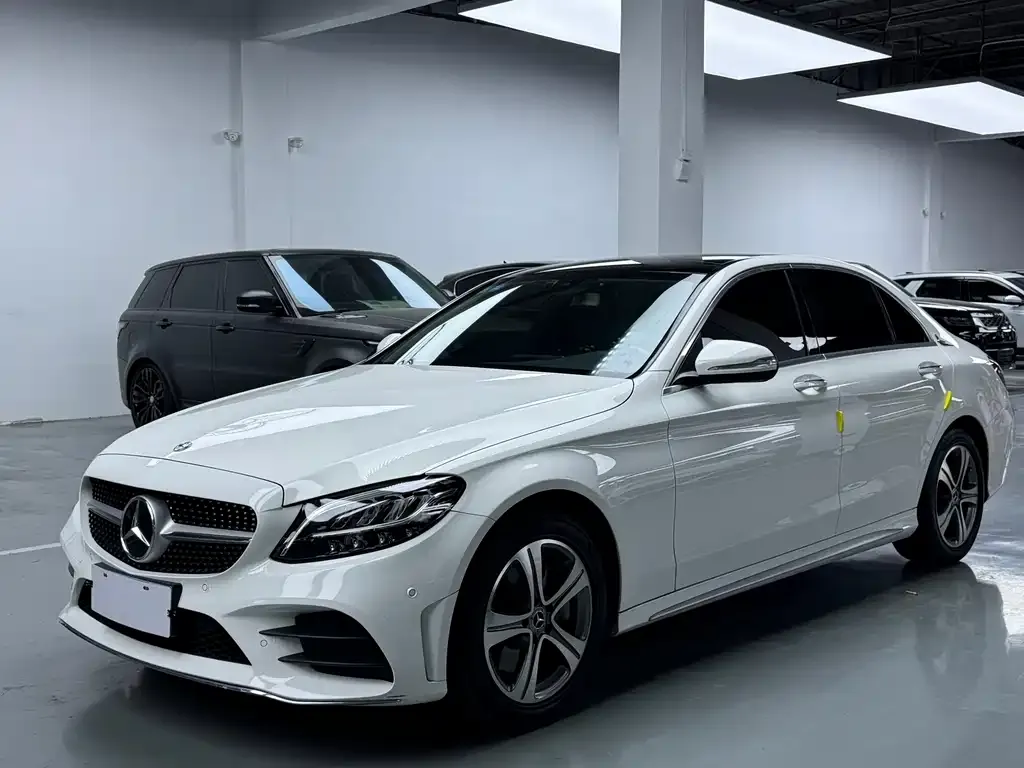 Mercedes-Benz C-Class — фото 1
