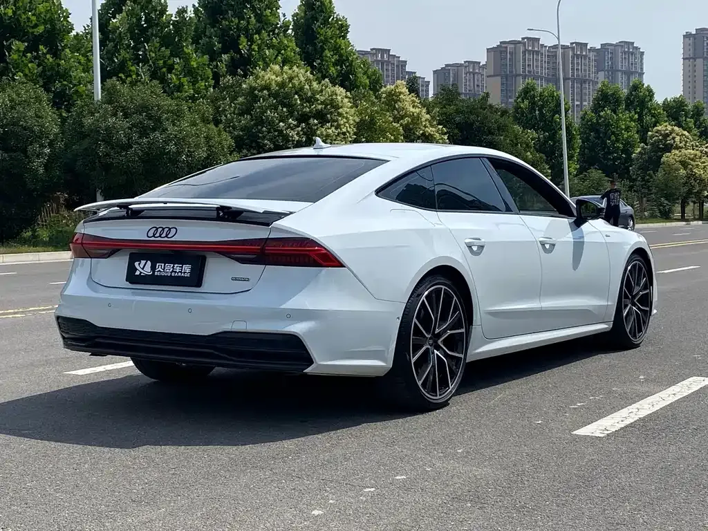 Audi A7 — фото 9