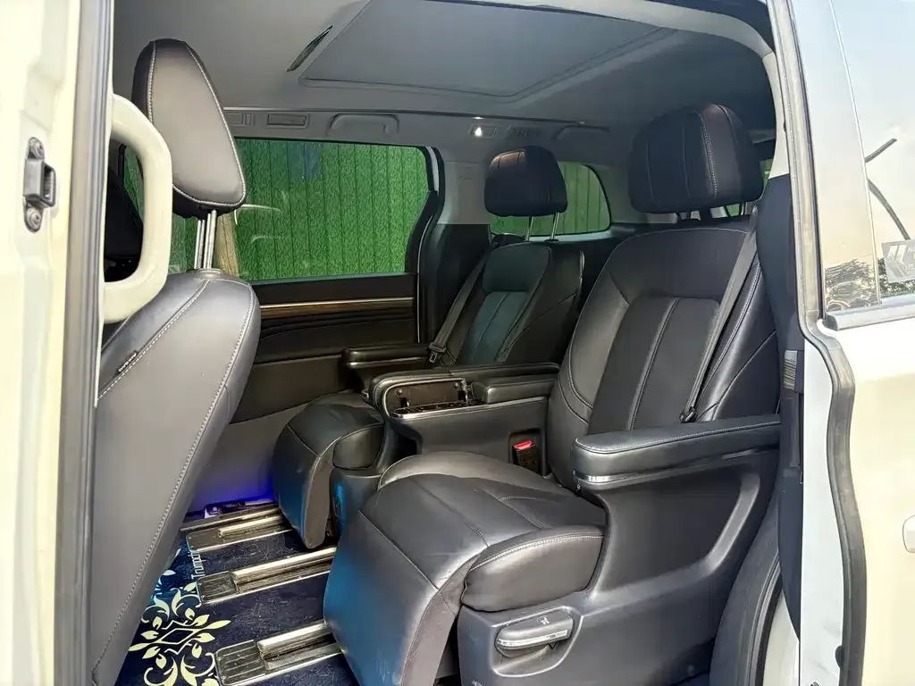 GAC Motor Trumpchi M8 — фото 2