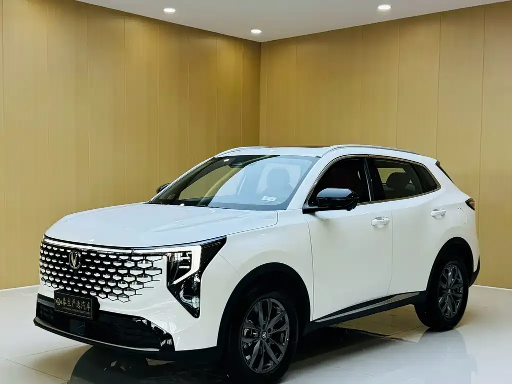Changan CS55PLUS — фото 1