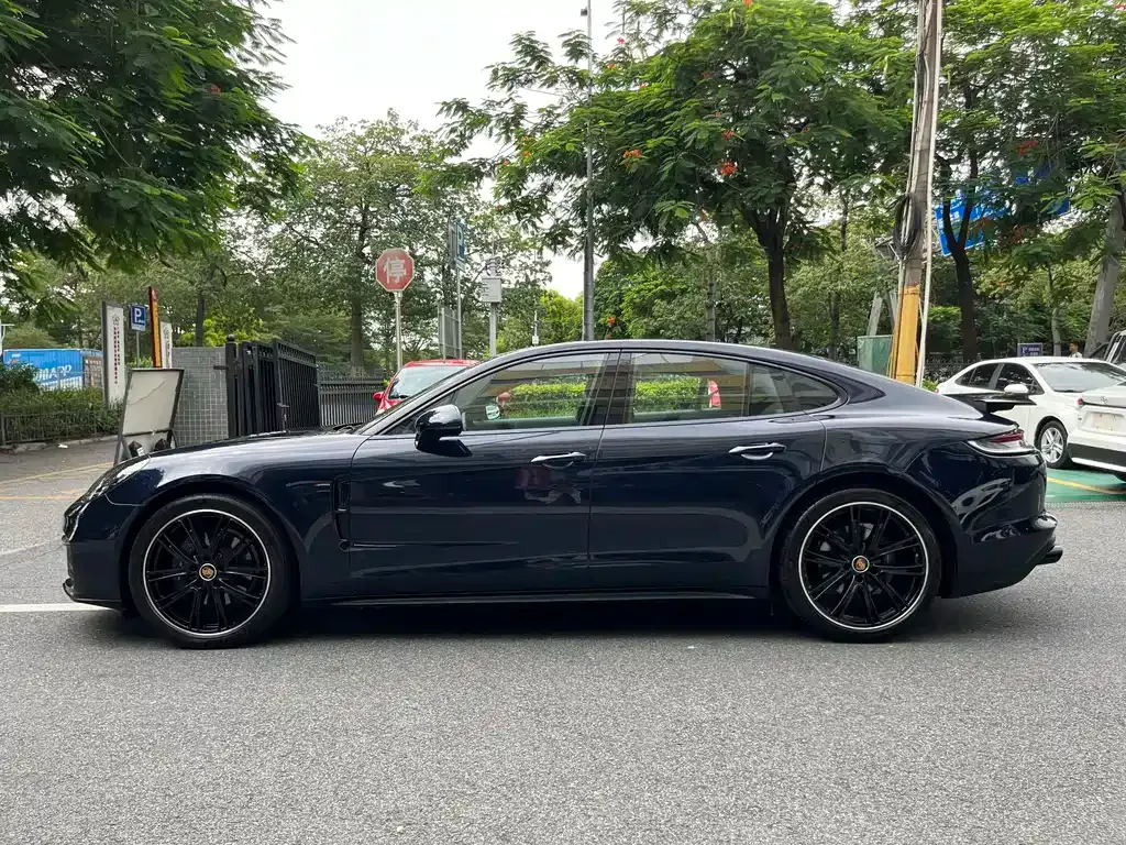 Porsche Panamera — фото 10