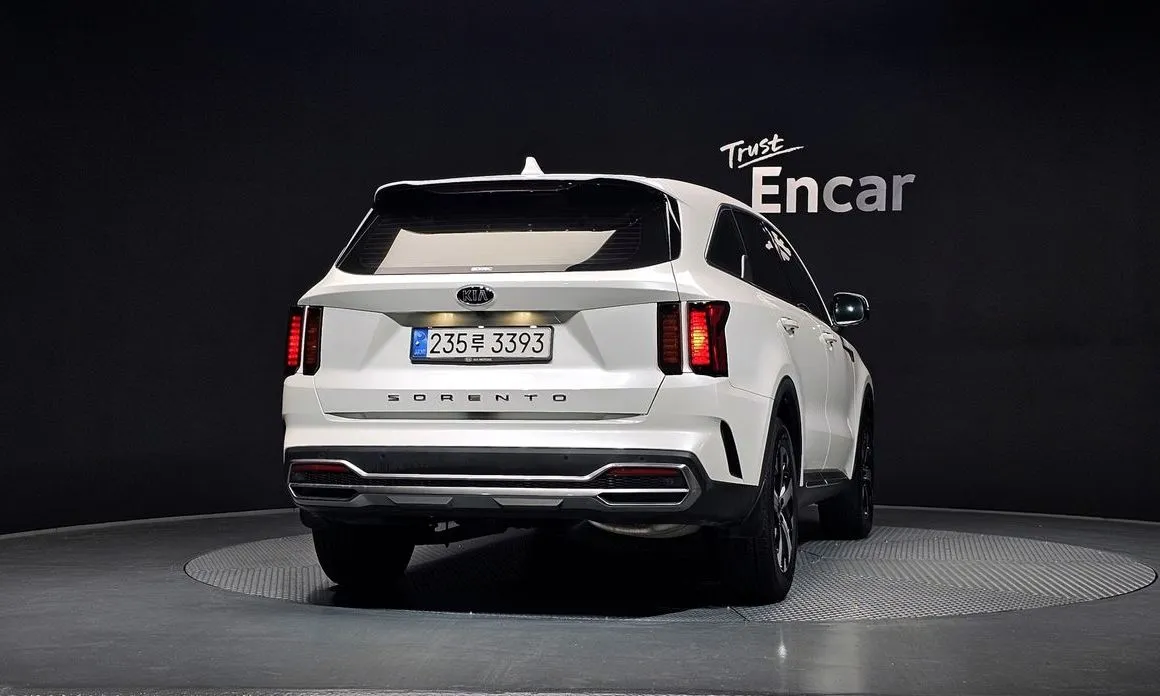 Kia Sorento — фото 3