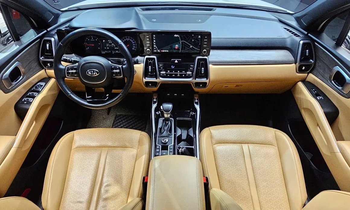 Kia Sorento — фото 8