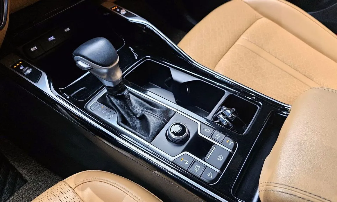 Kia Sorento — фото 7