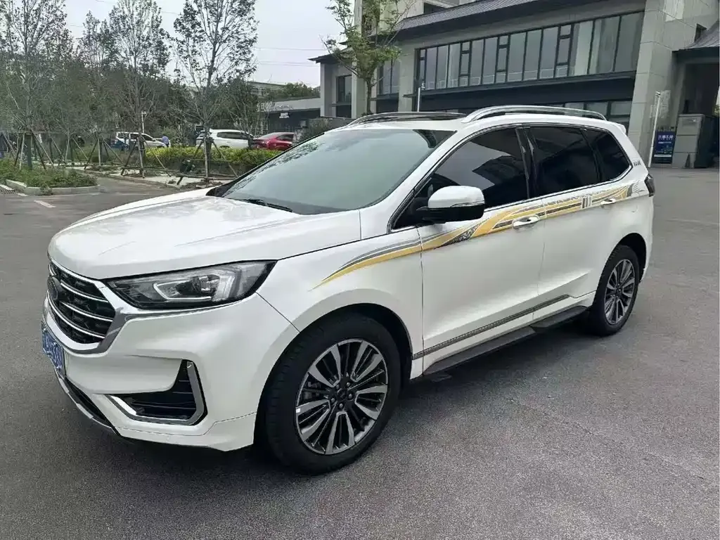 Ford Edge — фото 5