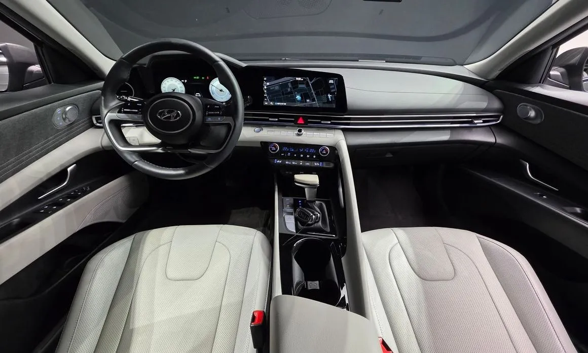 Hyundai AVANTE — фото 4