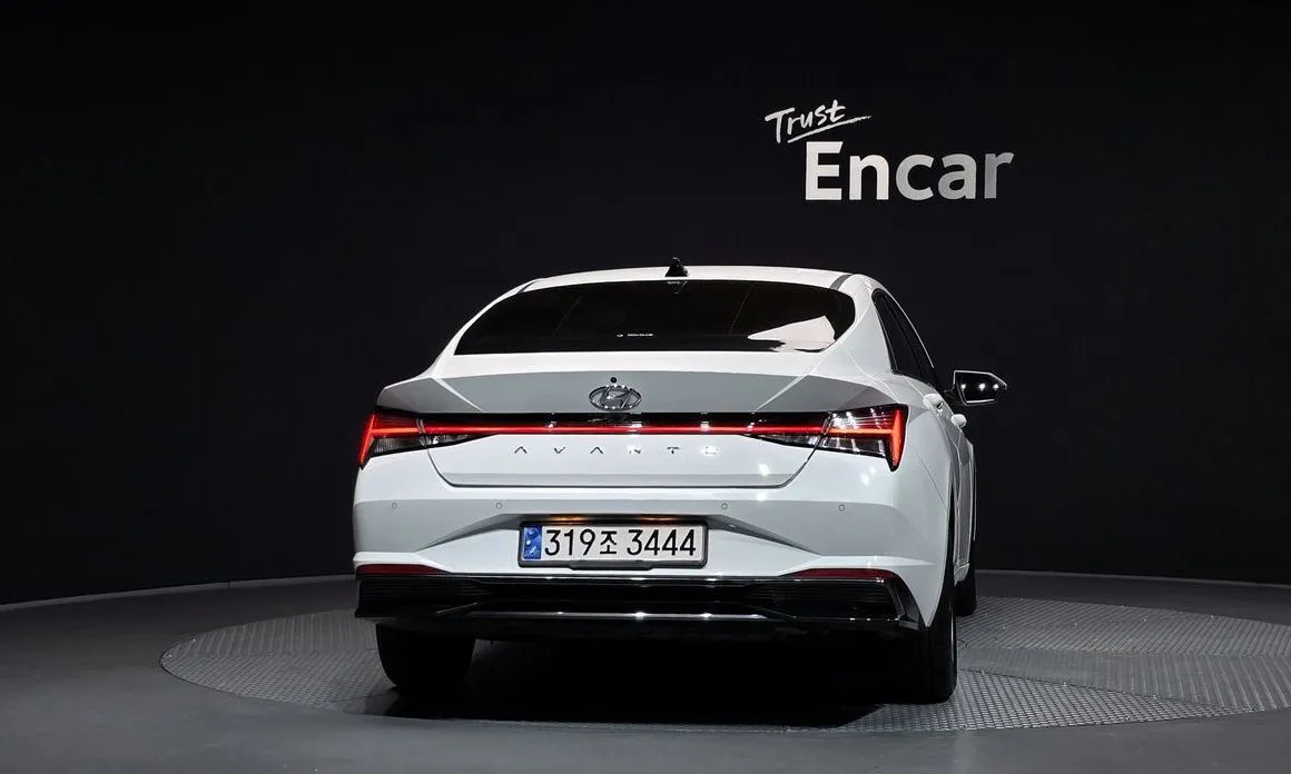 Hyundai AVANTE — фото 3