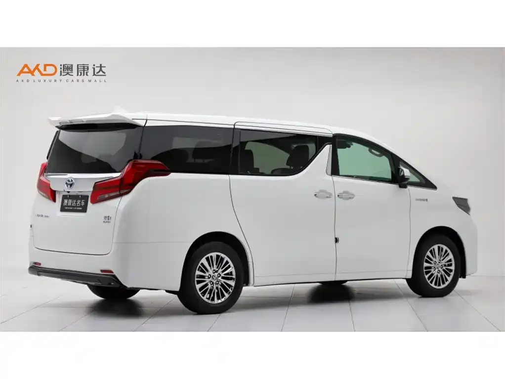 Toyota Alphard — фото 10