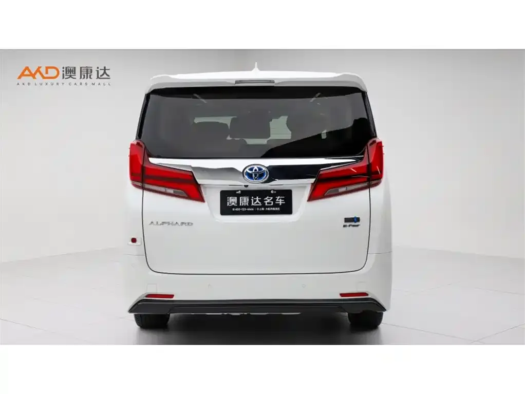 Toyota Alphard — фото 2