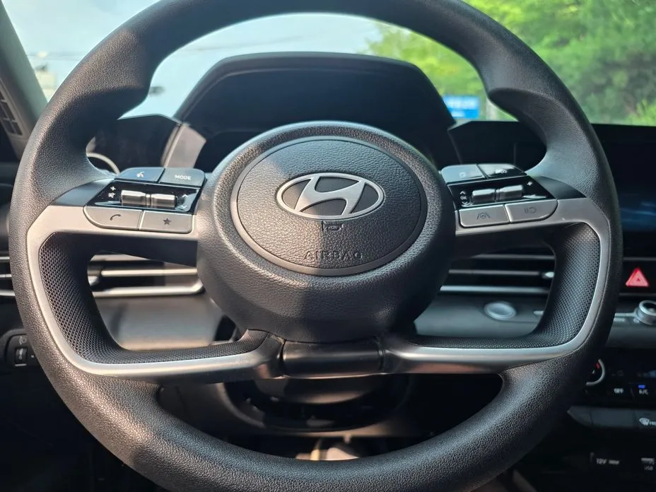 Hyundai AVANTE — фото 5