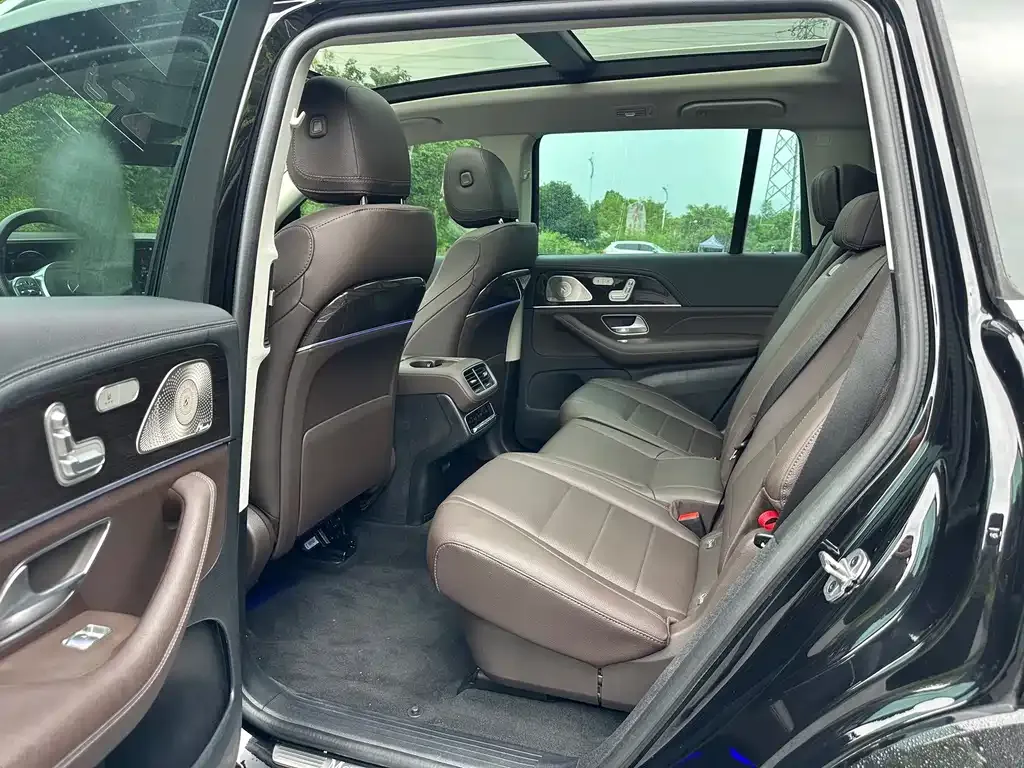 Mercedes-Benz GLS — фото 7