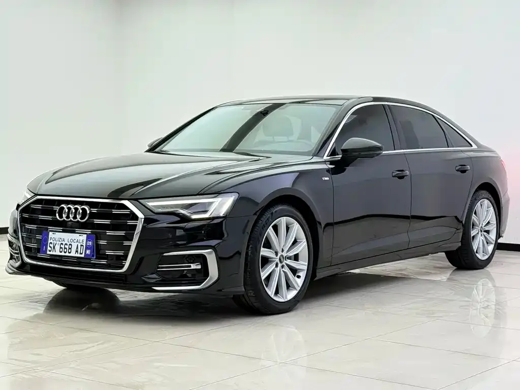 Audi A6L — фото 1