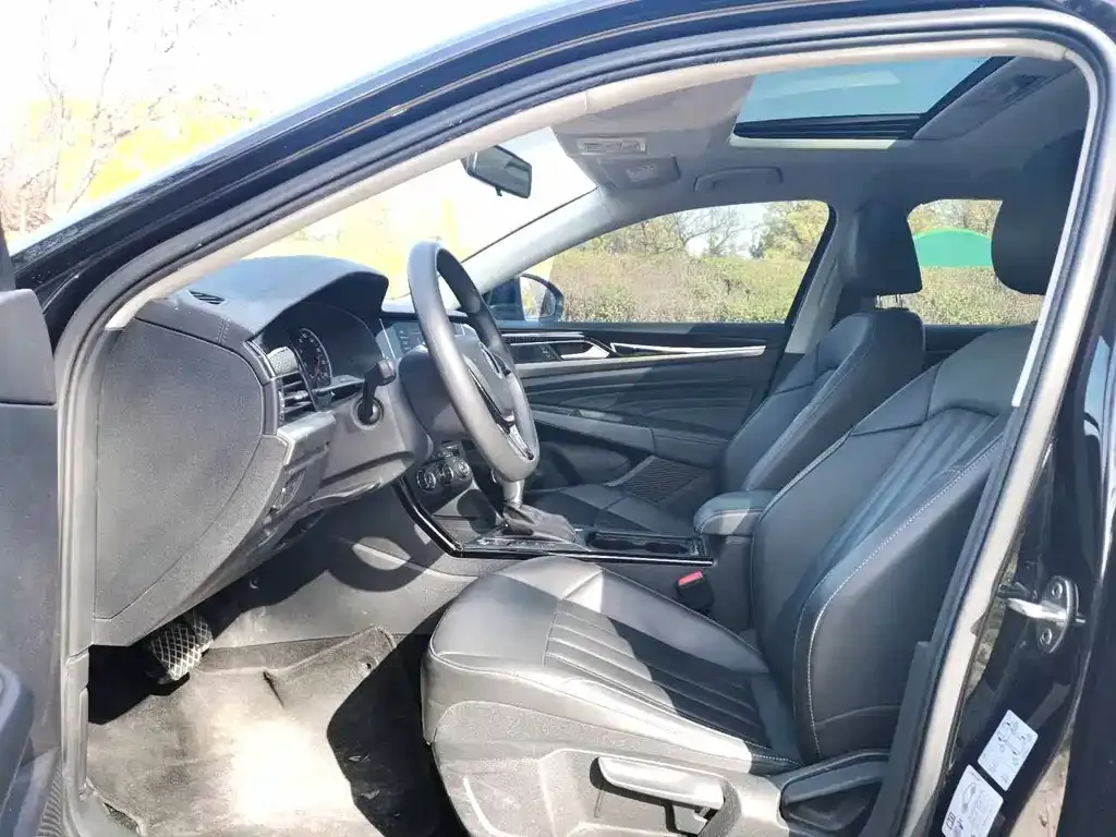 Volkswagen Passat — фото 6