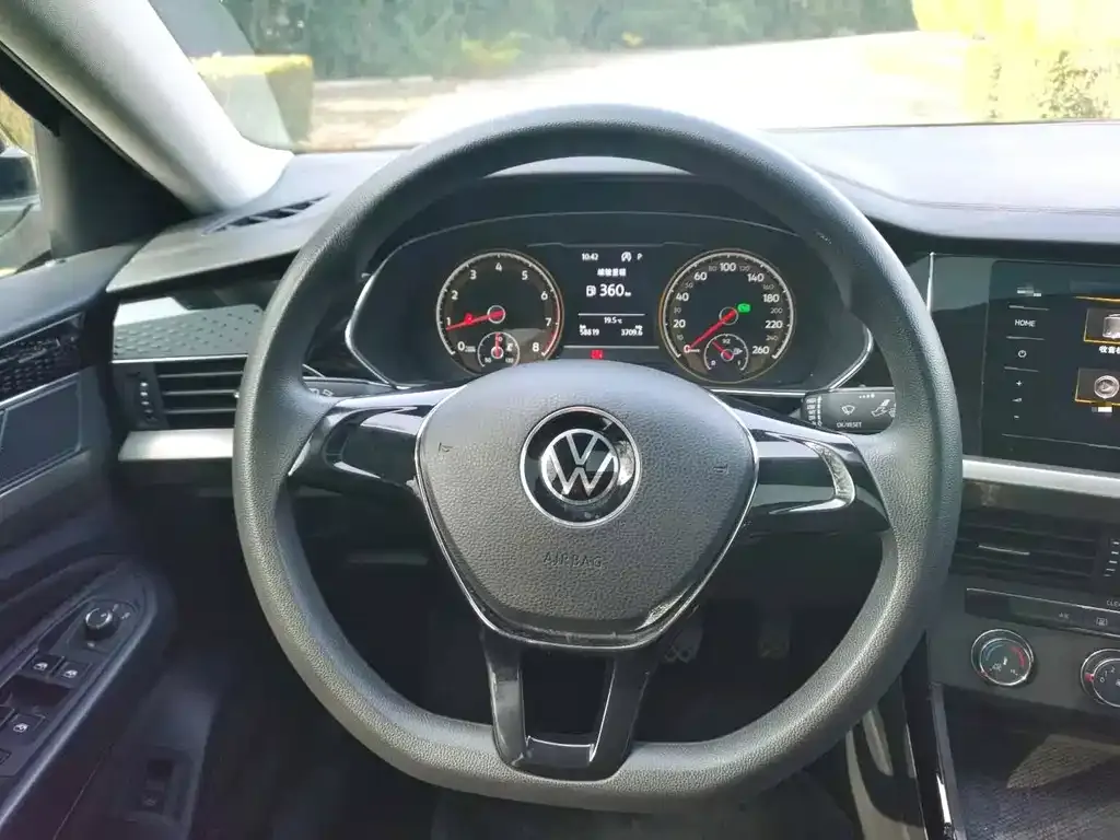 Volkswagen Passat — фото 7
