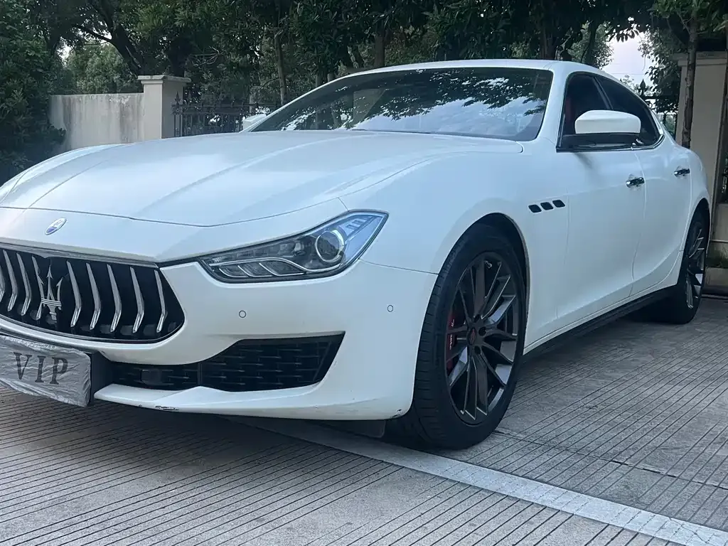 Maserati Ghibli — фото 1