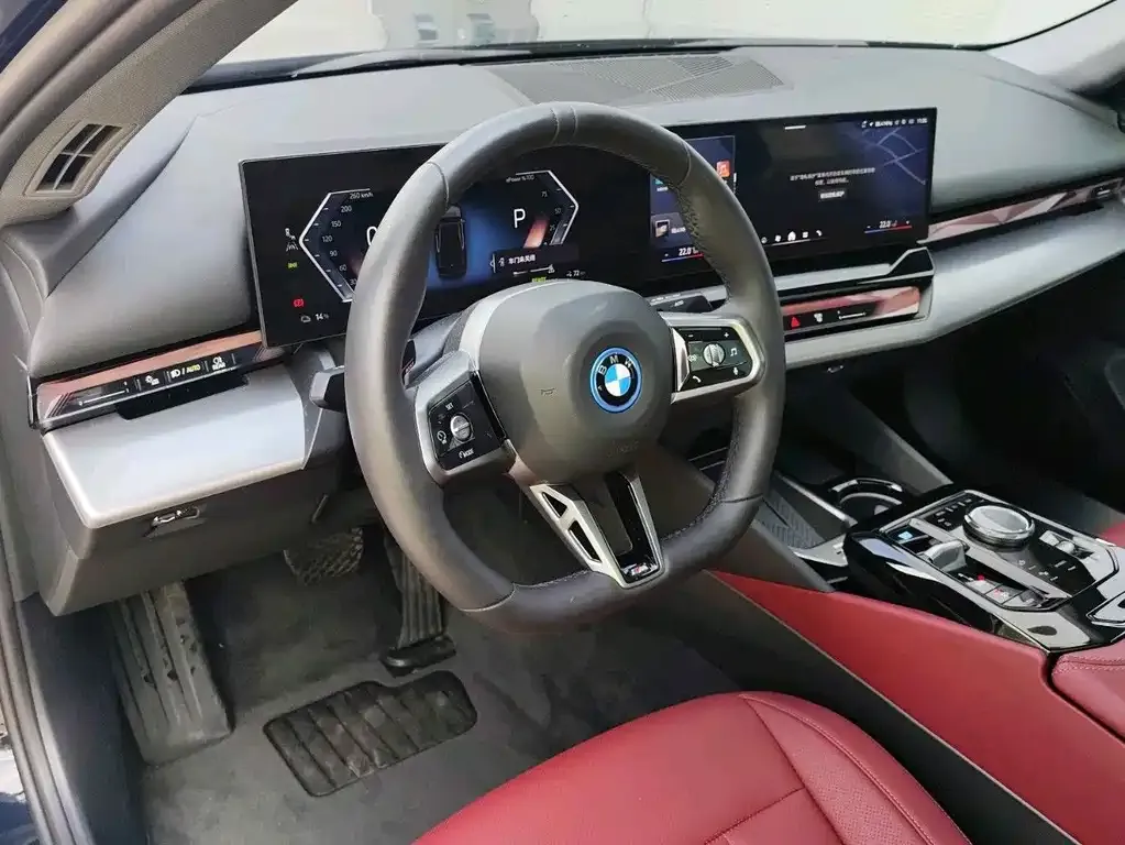 BMW i5 — фото 7