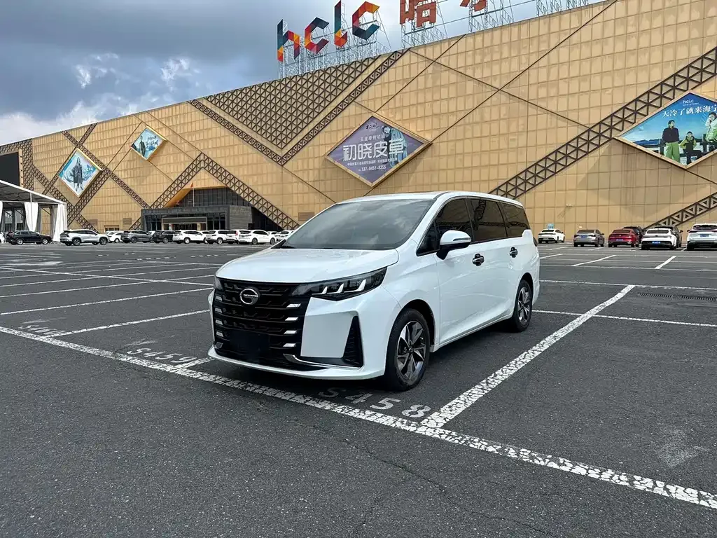 GAC Motor Trumpchi M6 — фото 1