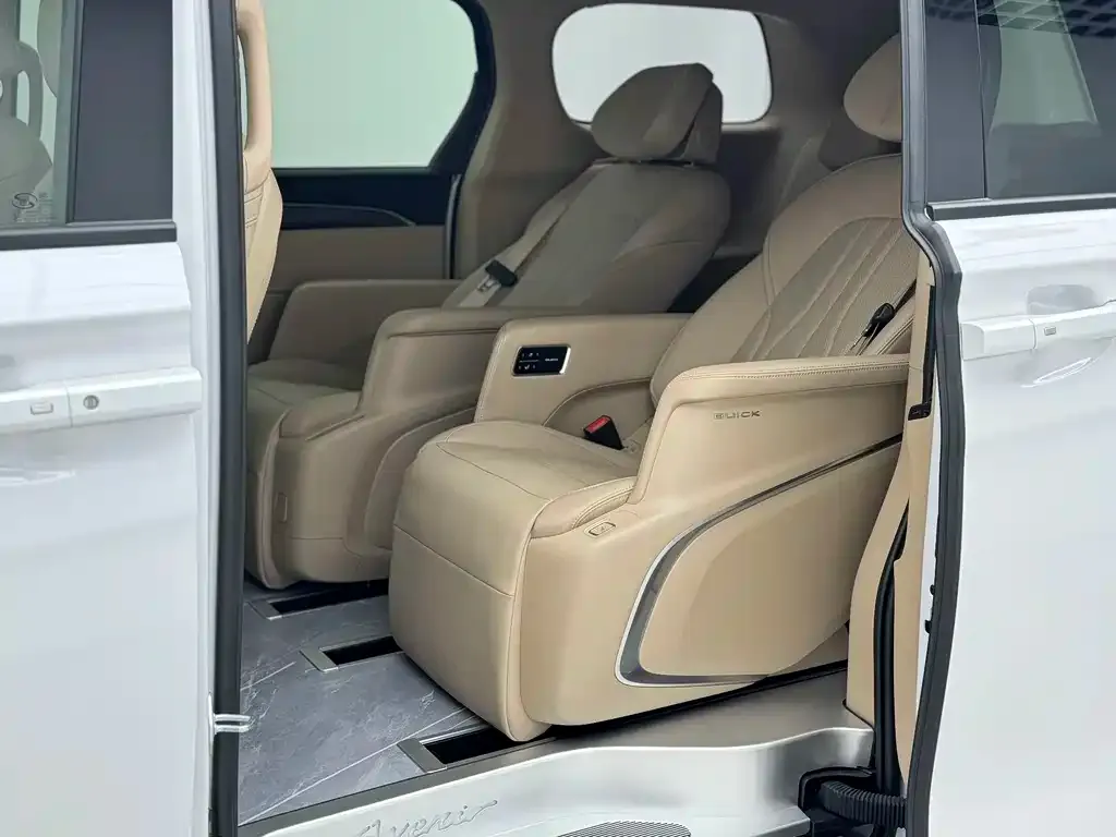 Buick GL8 Hybrid — фото 3
