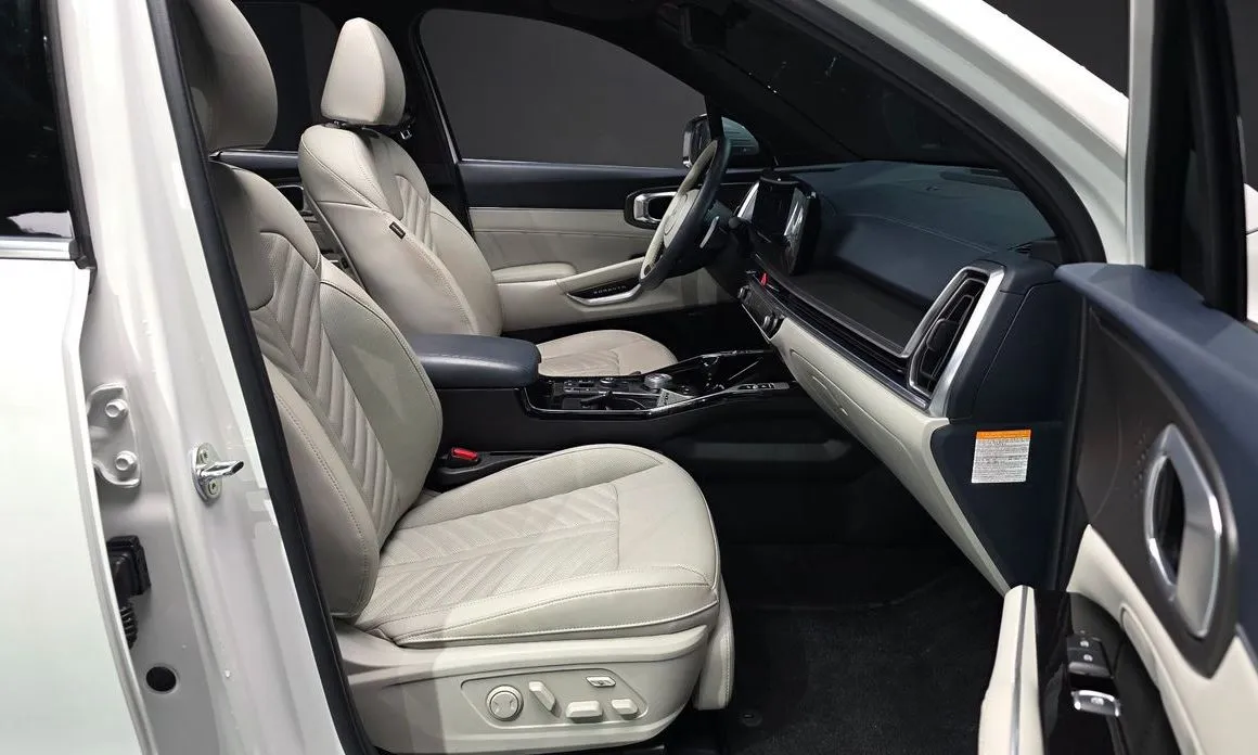 Kia Sorento — фото 6