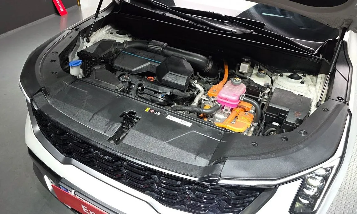 Kia Sorento — фото 10
