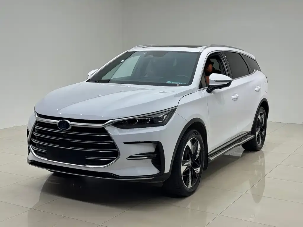 BYD Tang New Energy — фото 1
