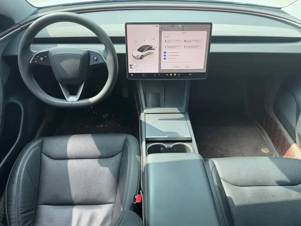 Tesla Model 3 — фото 9