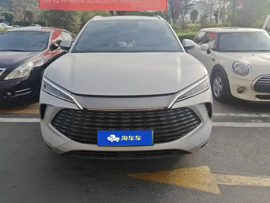BYD L DM-i — фото 6