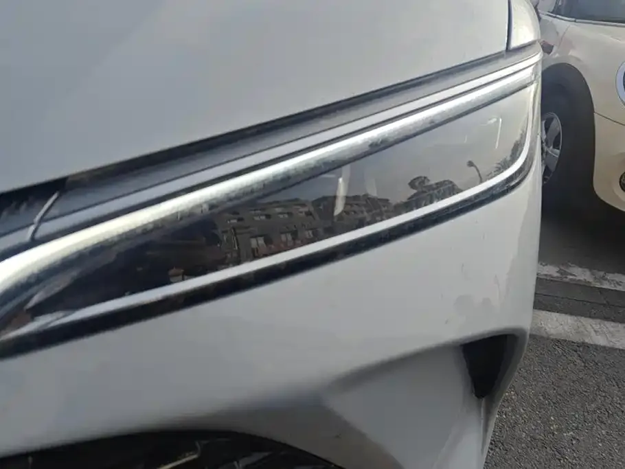 BYD L DM-i — фото 2