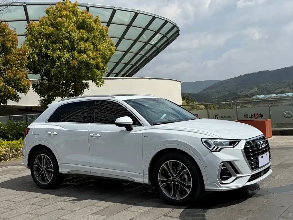 Audi Q3 — фото 5
