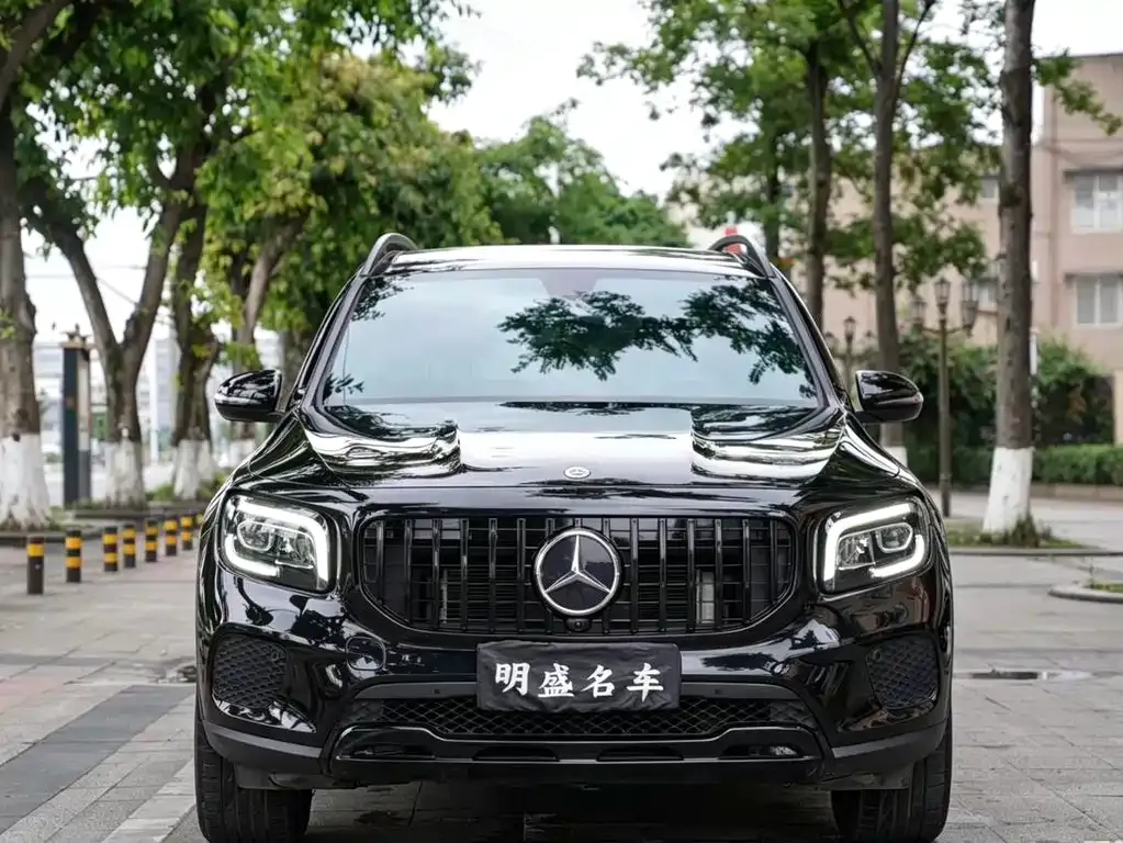 Mercedes-Benz GLB — фото 10