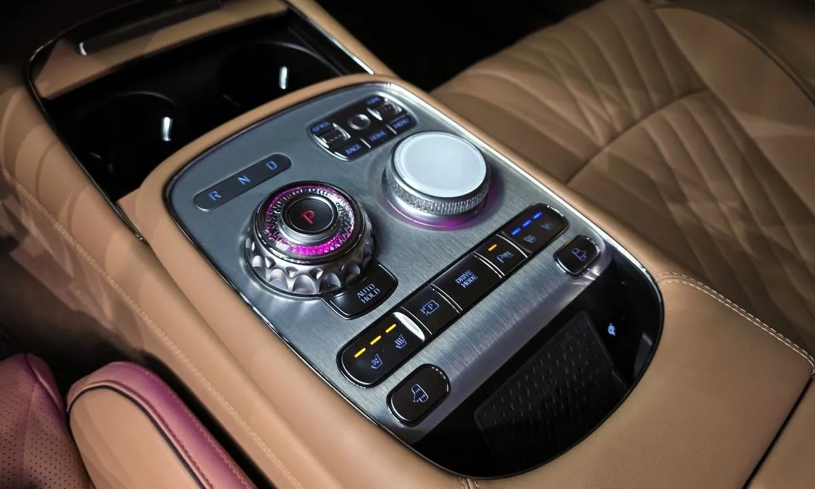 Genesis G90 — фото 9