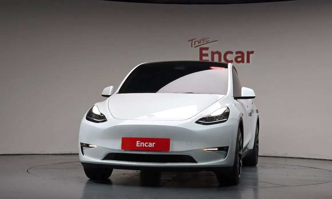 Tesla Model Y — фото 5