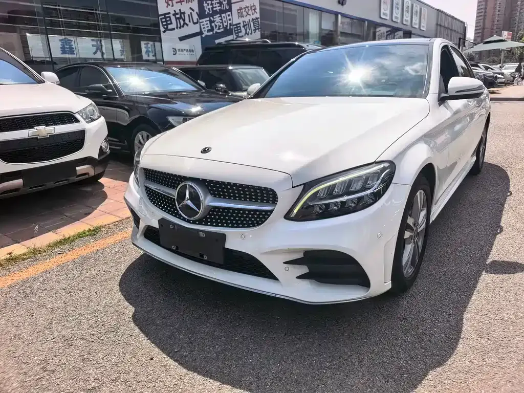 Mercedes-Benz C-Class — фото 1