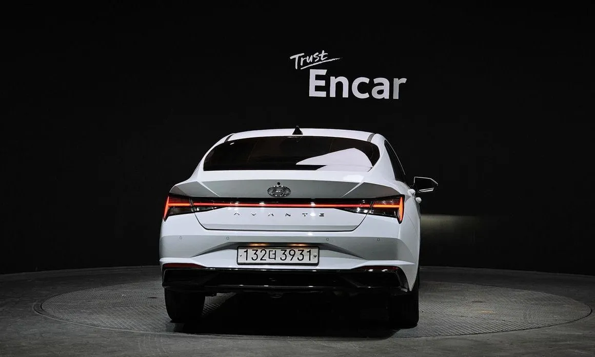 Hyundai AVANTE — фото 3