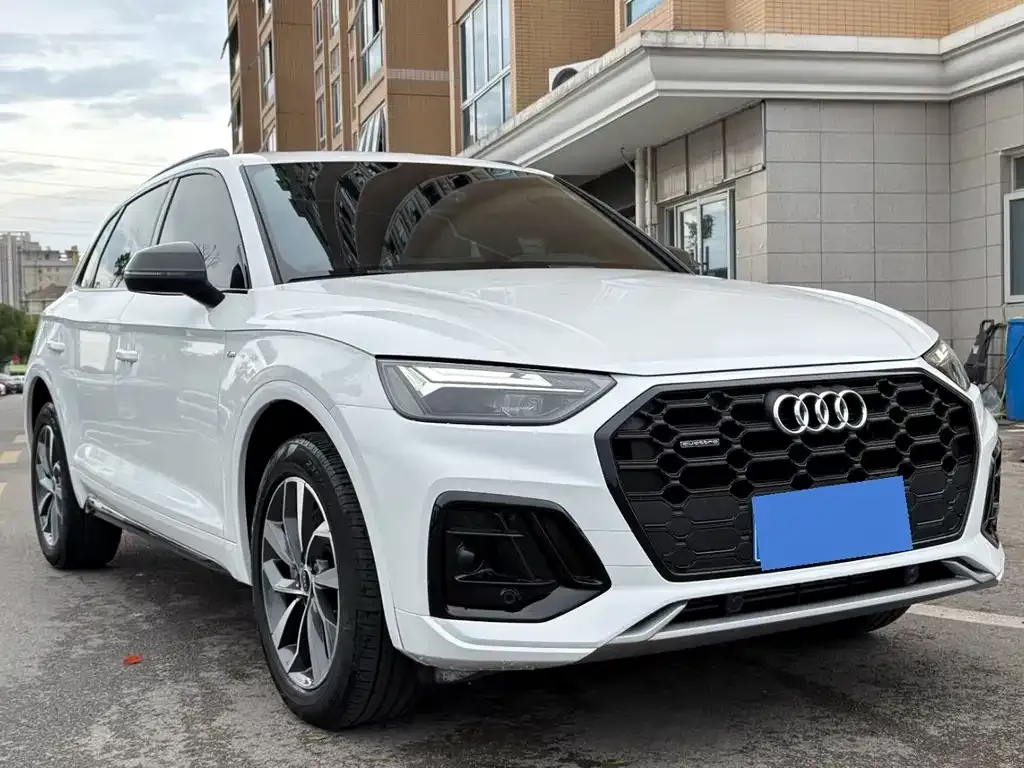 Audi Q5L — фото 4