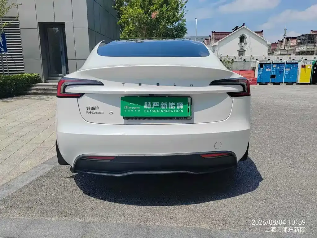 Tesla Model 3 — фото 2