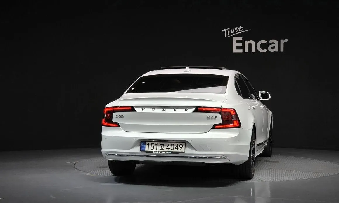 Volvo S90 — фото 4
