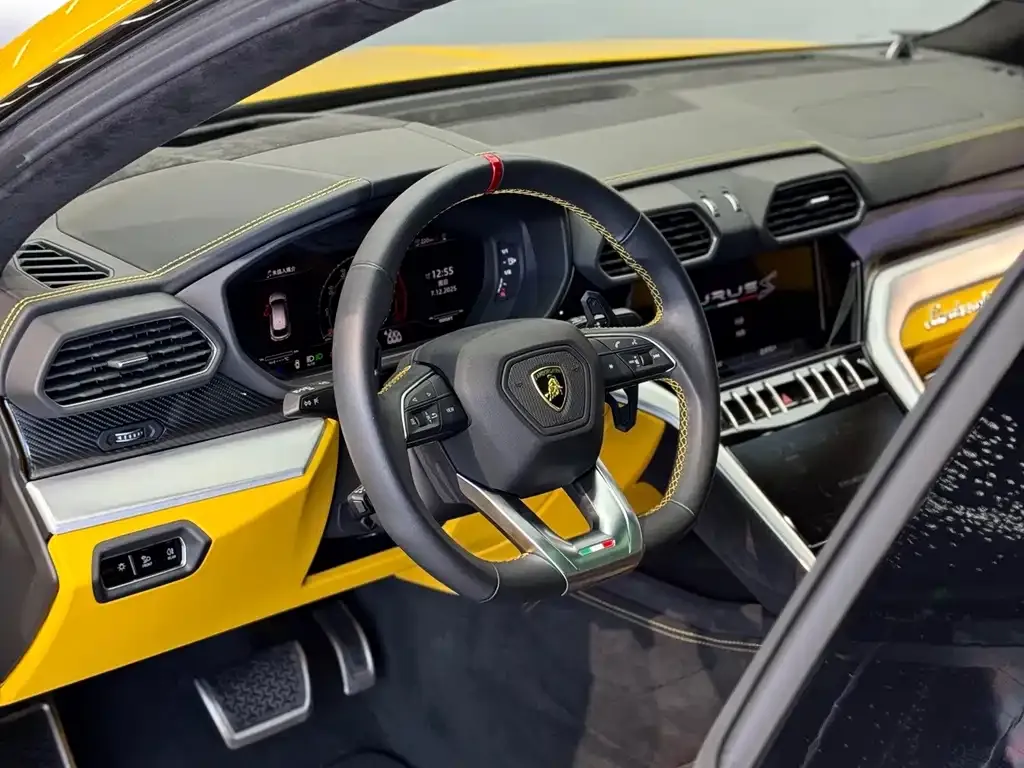Lamborghini Urus — фото 6