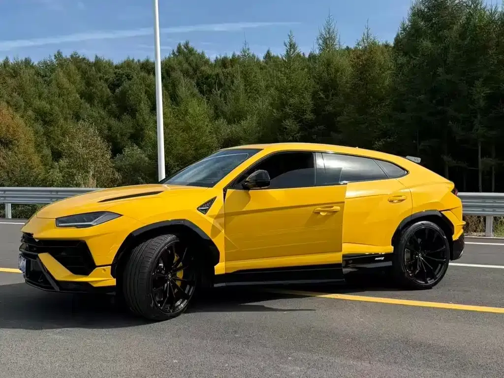 Lamborghini Urus — фото 2