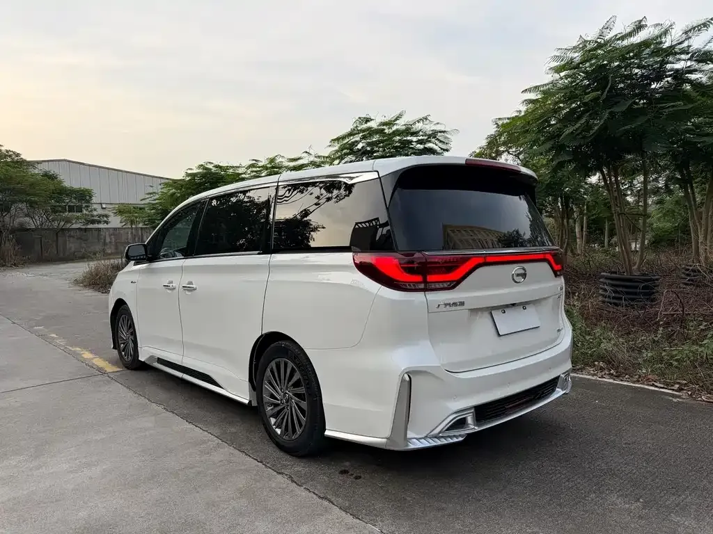 GAC Motor Trumpchi M8 — фото 4