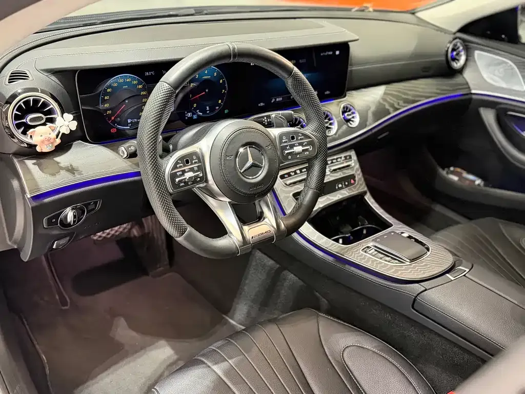 Mercedes-Benz CLS — фото 7