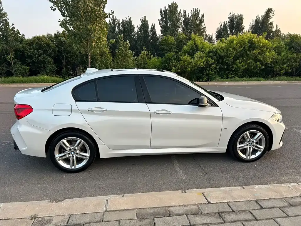 BMW 1 Series — фото 9