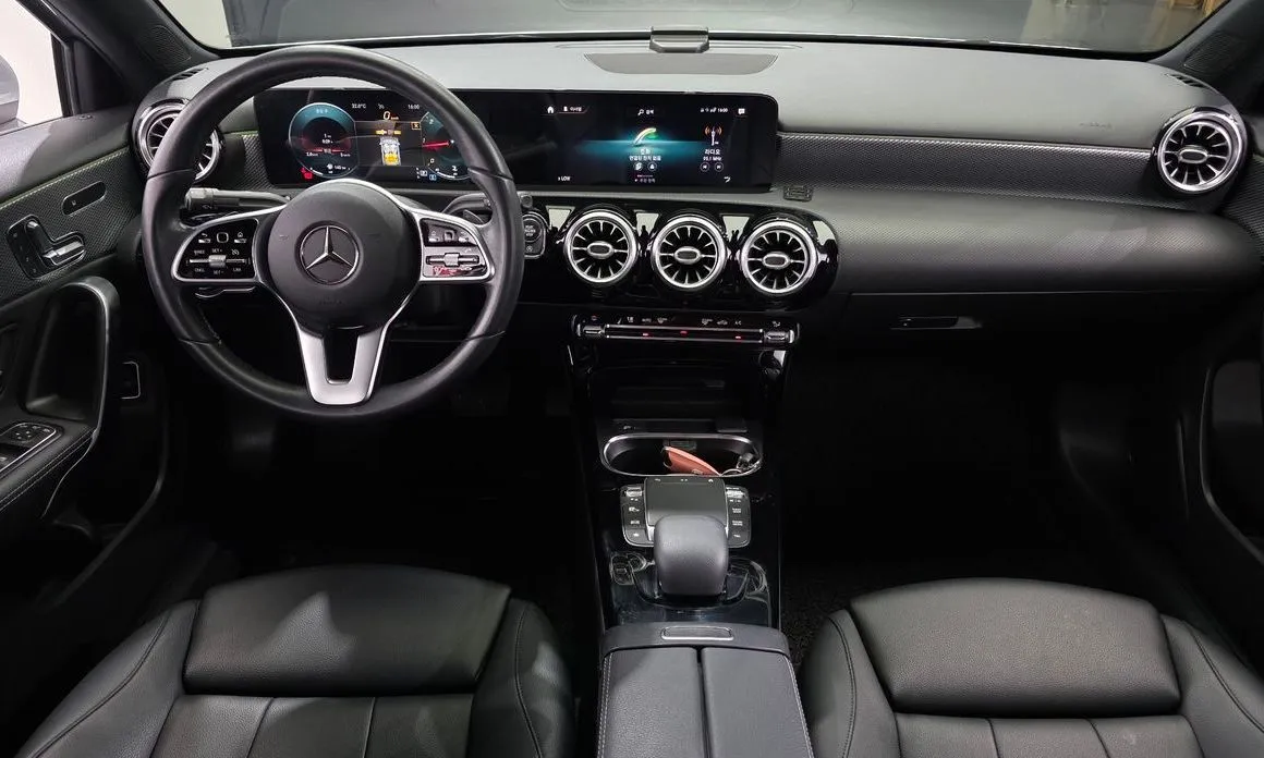 Mercedes-Benz A-Class — фото 10