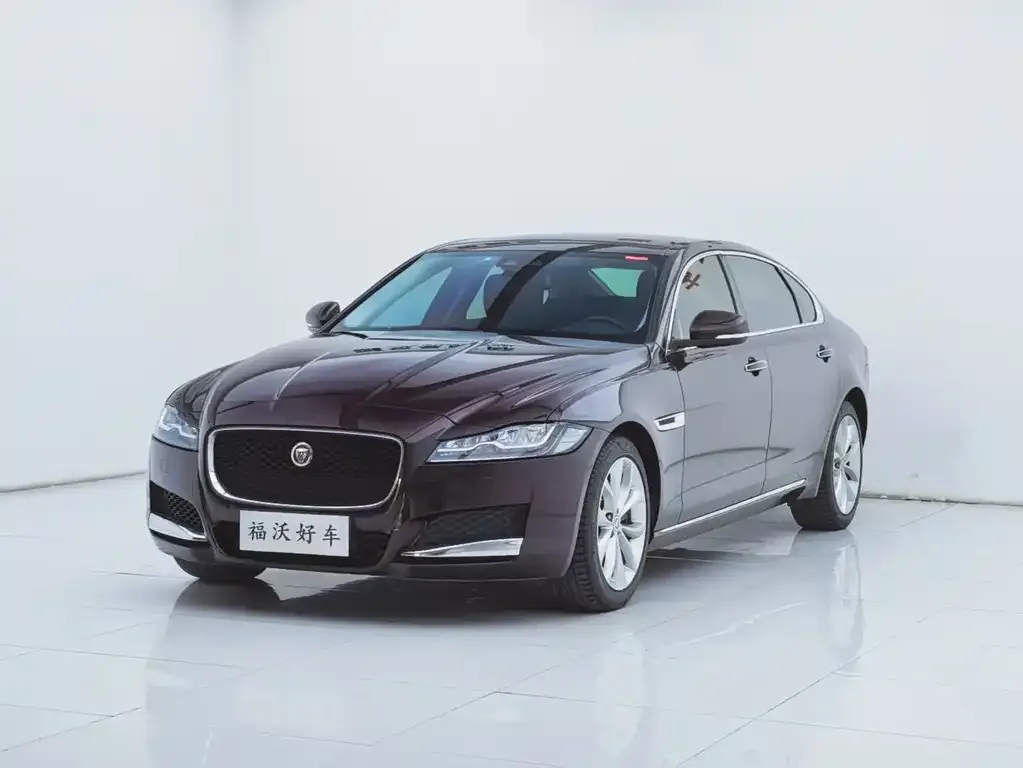 Jaguar XFL — фото 1